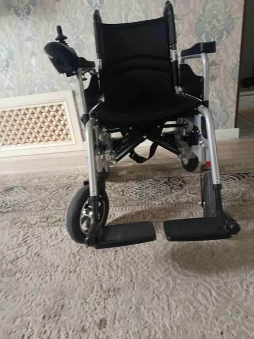 Инвалидная коляска