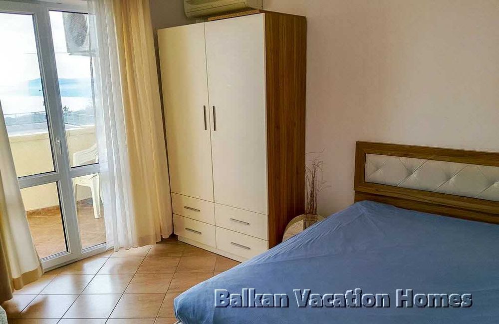 Продава се Тристаен апартамент в Бяла - 109 кв.м за 417 €/кв.м - Снимка #13