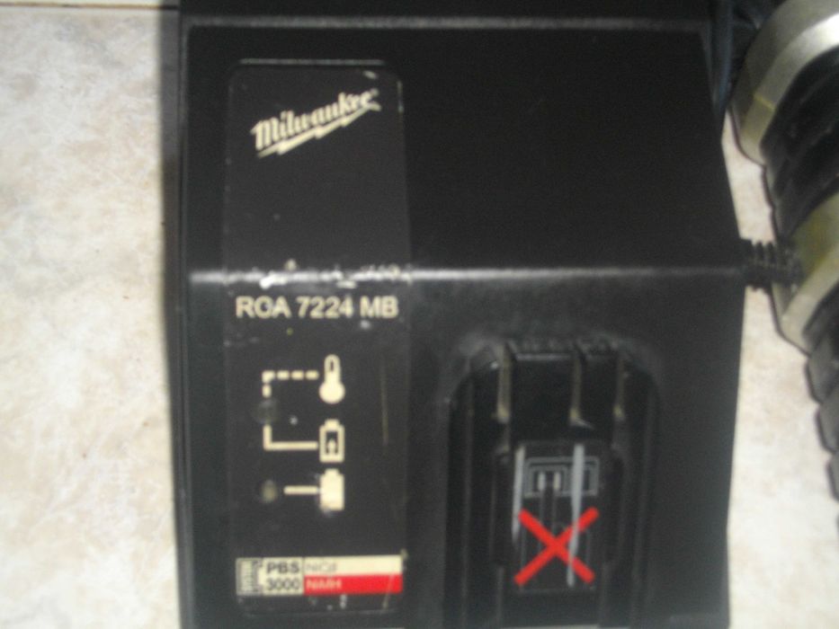 Milwaukee-Ferm-AEG-Alpha Tolls-Зарядно-12-24 Волта-Ли-Йон-Никел-Кадмий