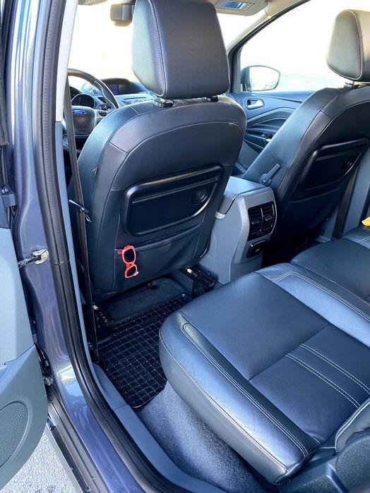 Vând ford c max facelift