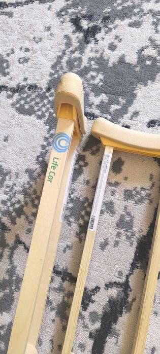 Продам костыли подмышечные