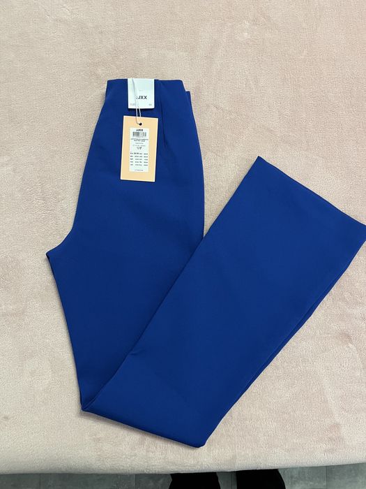 Дамски панталин