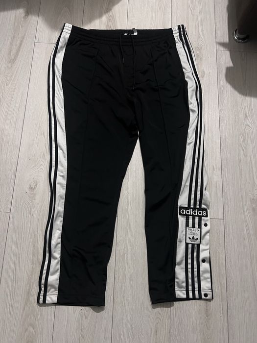 Pantaloni Adidas barbati