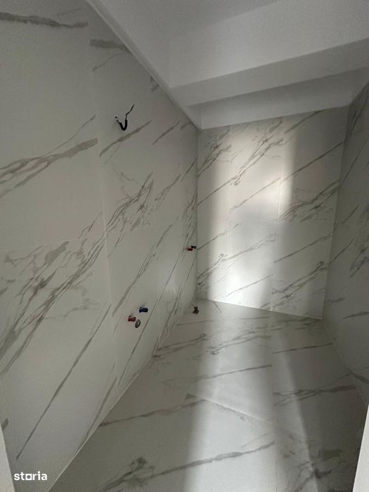 Ap 2 camere cu incalzire in pardoseala + curte proprie + loc parcare