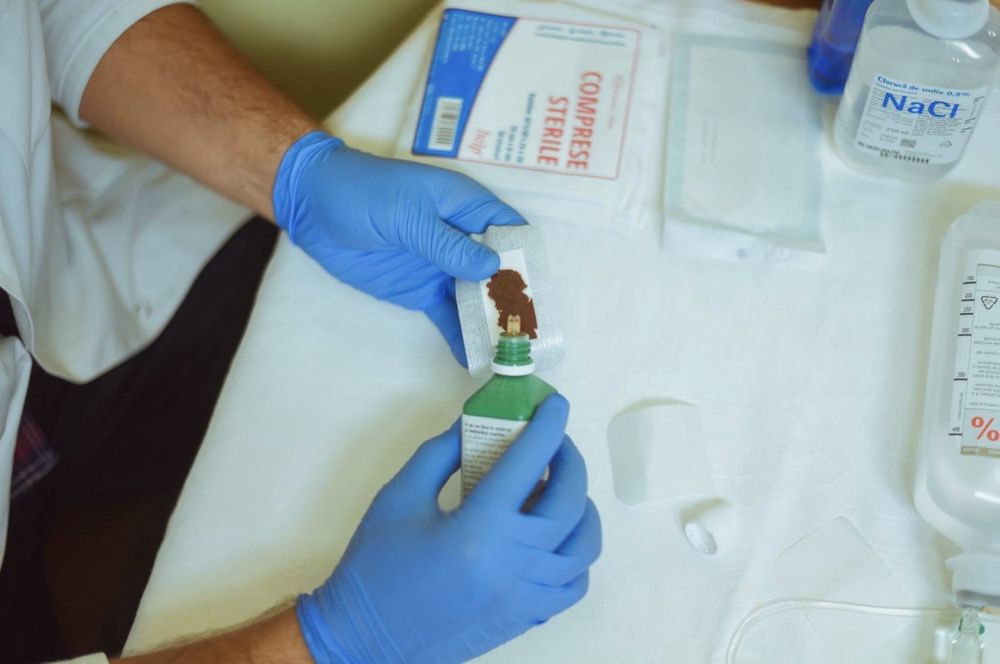 PFA Asistent medical cu experiență administrez Perfuzii, injecții, pansamente, montări sonde etc. la DOMICILIU