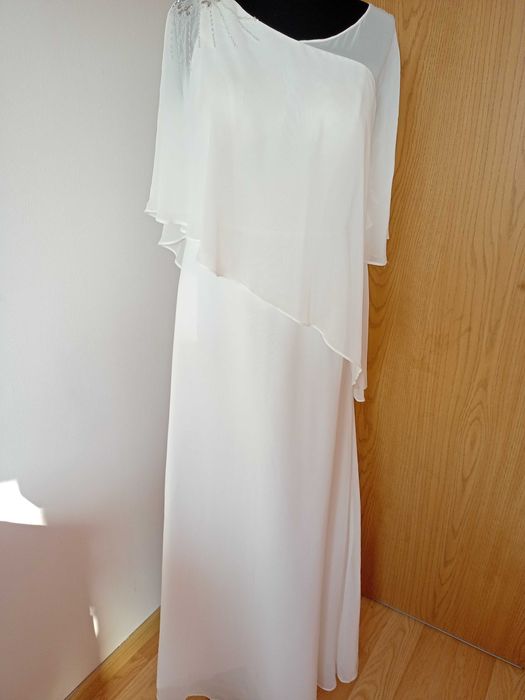 Страхотна Нова рокля 38 М