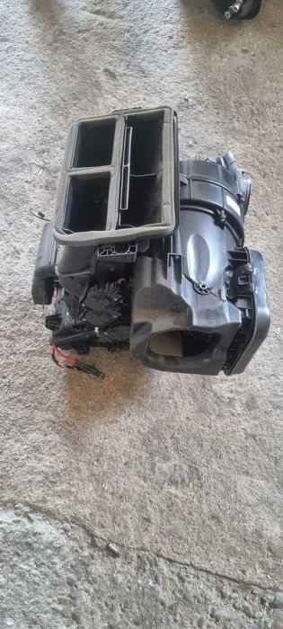 Carcasa distribuție aer habitaclu aeroterma BMW X1 F48 X2 F39 9383118