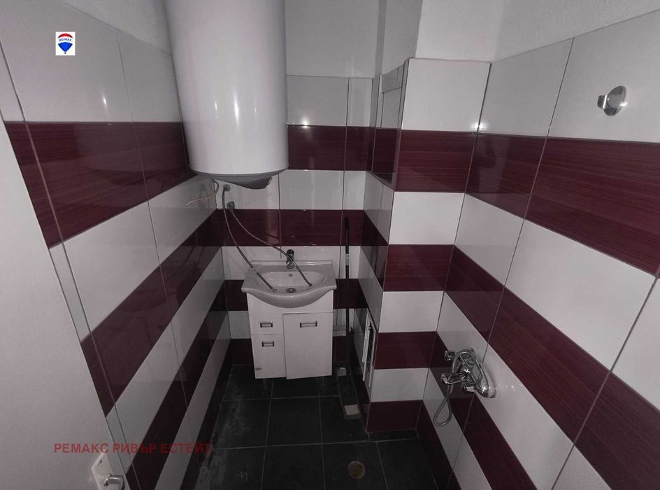 Четиристаен апартамент за продажба кв. Чародейка Юг