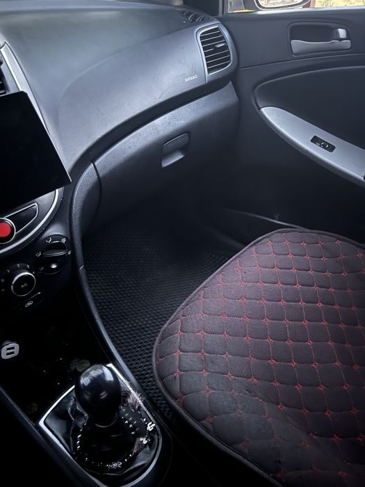 Продам машину hyundai accent