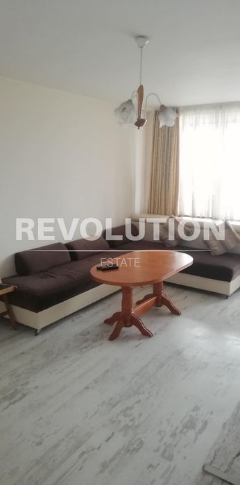 Дава се под наем Двустаен апартамент в Варна, Център - 60 кв.м за 600 € - Снимка #3