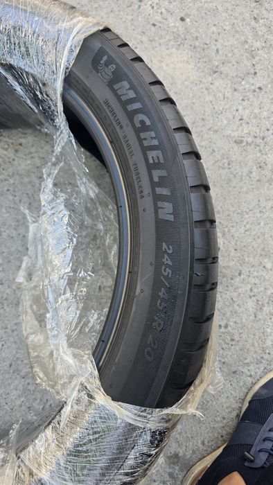 245/45/R20 Michelin pilot sport ev