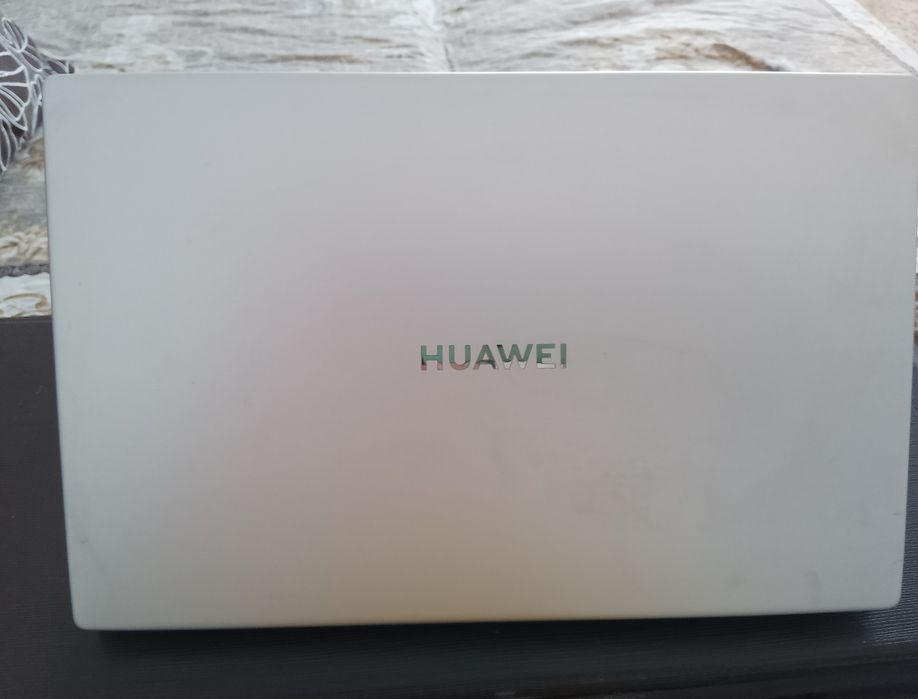 Ноутбук Huawei Mate book D15 обменяю.