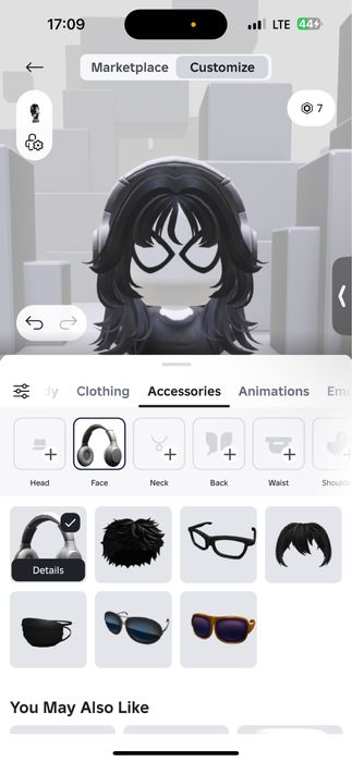 Продаю донатерский аккаунт в роблоксе