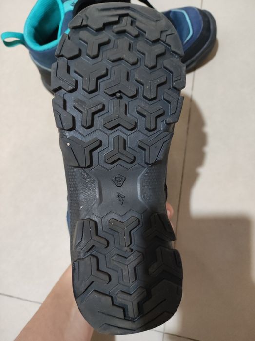 Боти от Декатлон 38 номер