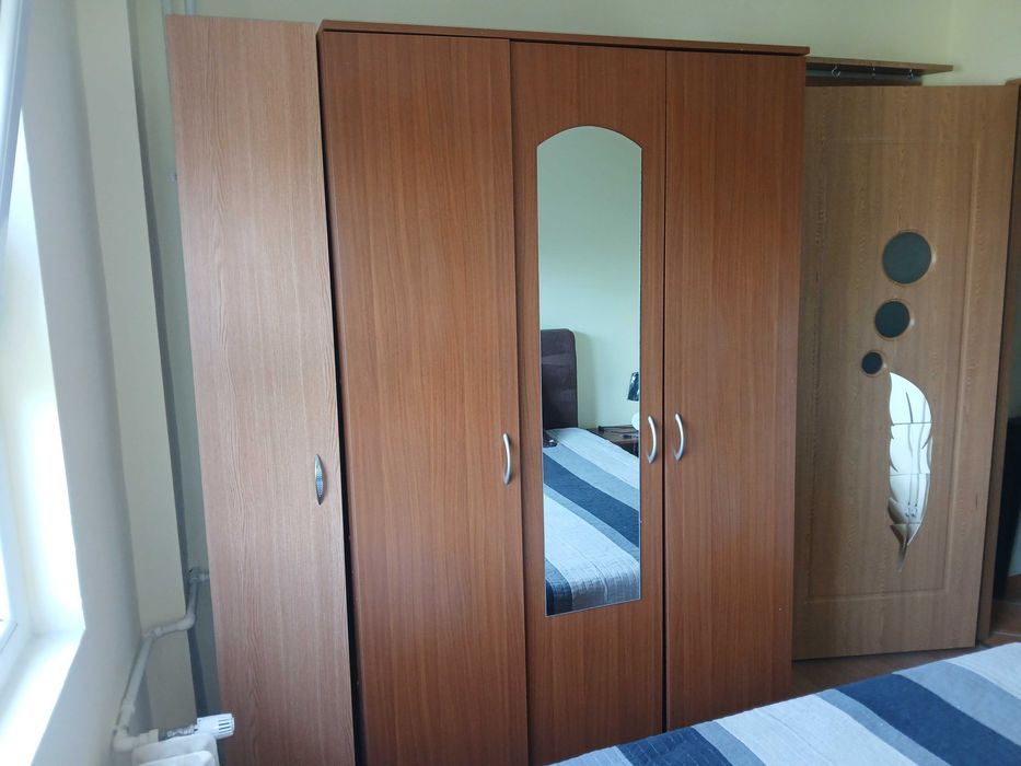 Proprietar: Închiriez apartament 2 camere, decomandat,complet utilat, parcare – 7 min Metrou Piața Sudului