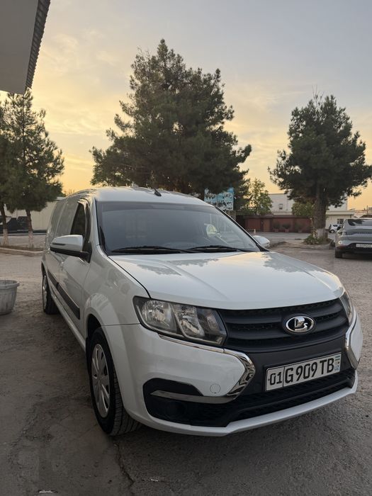 Lada largus 2022