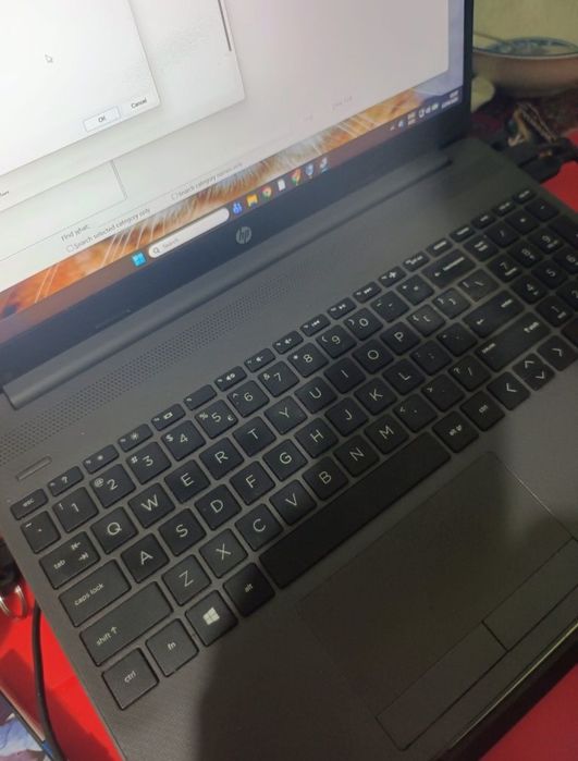 Laptop HP 255 G8 Notebook Ryzen 3 3250U ca nou plus cadou laptop stand gaming cu racire