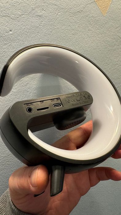 Лампа с аларма, безжично зарядно, карта памет, WiFi, музика