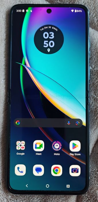 Продава Motorola RAZR 40 Ultra