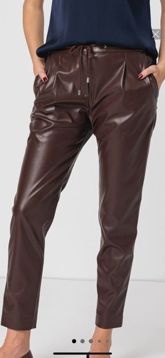 Дамски кожен панталон HUGO
