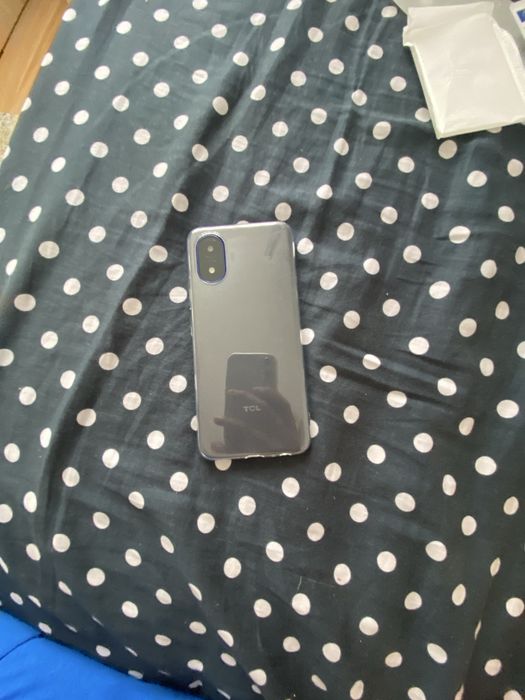 Telefon mobil TCL