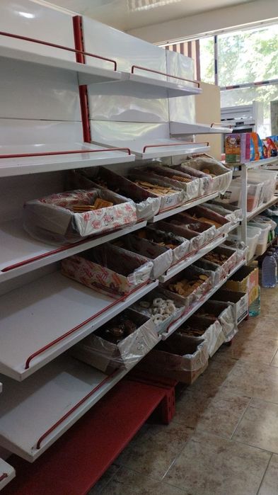 Мебель для продуктового магазина