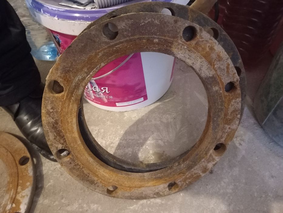 Продам полуатдвод, флянцы