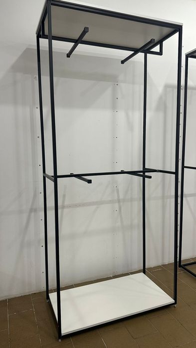 Стелажи для одежды