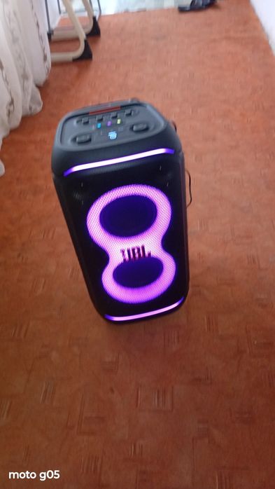 Boxă jbl impecabilă