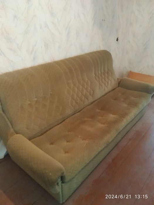 Диван и два кресла