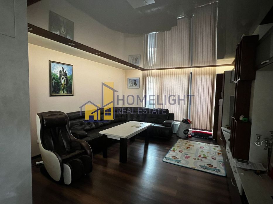 Дава се под наем Четиристаен апартамент в София, Малинова долина - 233 кв.м за 1650 € - Снимка #1