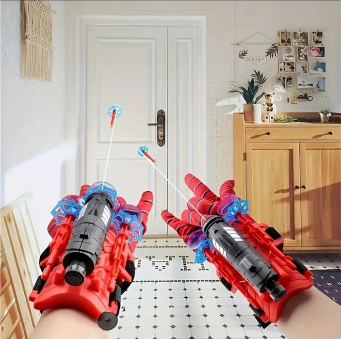 Ръкавица на Спайдърмен (Spider-Man) с изстрелвачка