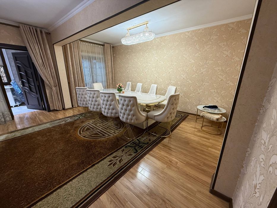 Qoratosh{3/1/5}Yevroremont 84.5m²Ogorodi ham Avto uchun parkovkasi bor