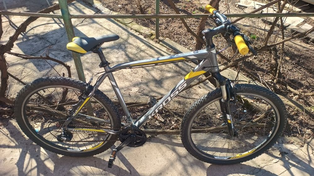 Bicicleta/ biciclete/ Btwin/ Rockrider/ Kross/ Cadru aluminiu/ roti 26" inch/ roti27,5 inch/ Frane pe disc/Cube/Rockrider/ ST 120/  Kross/ Hexagon /XT