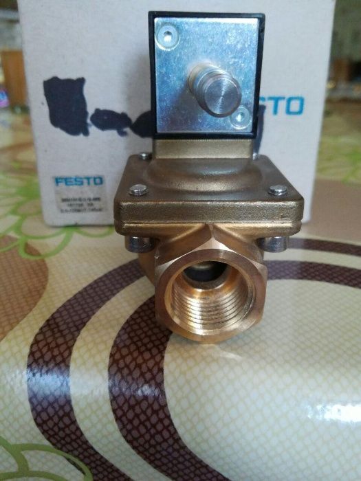 Электромагнитный клапан Festo