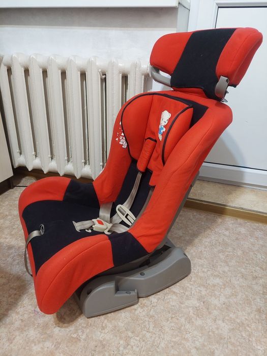 Детское автомобильное кресло
