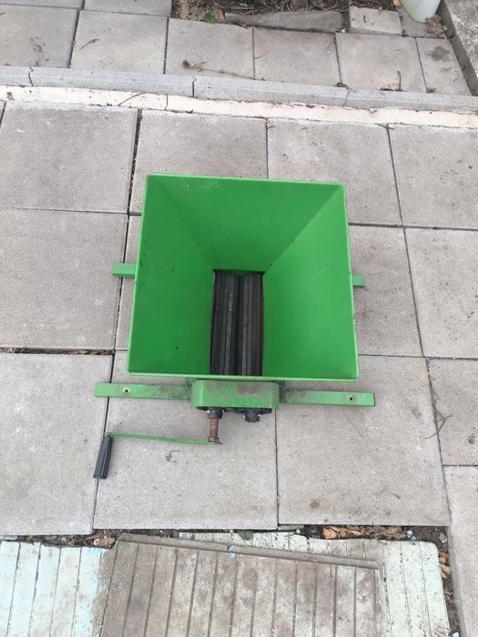 Мелаачка за грозде