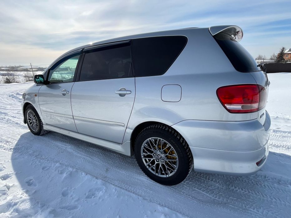 Продам Toyota ipsun