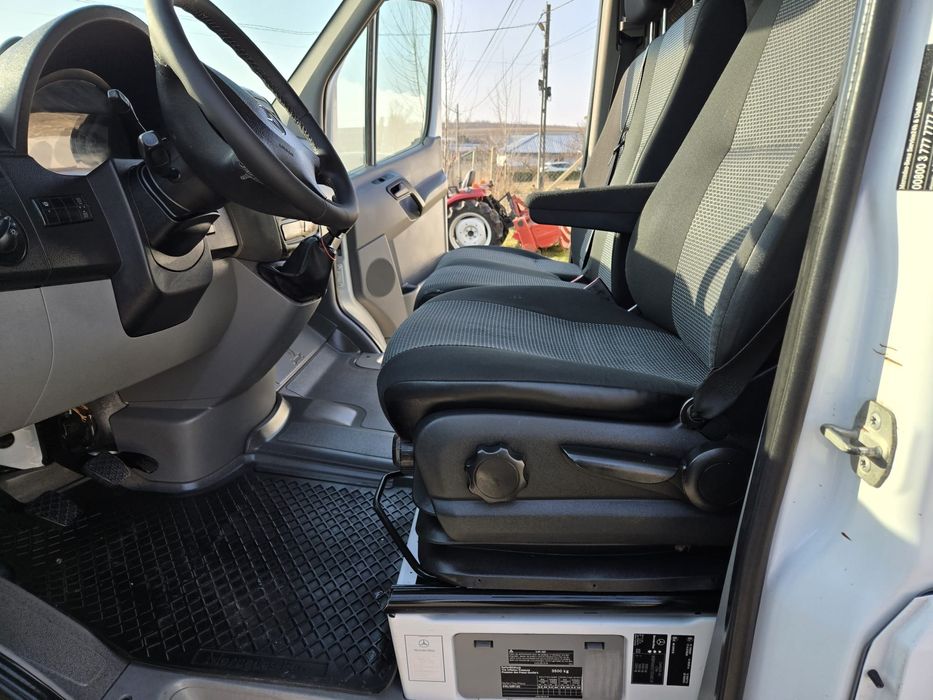 Mercedes sprinter 316 2.8t pe carlig