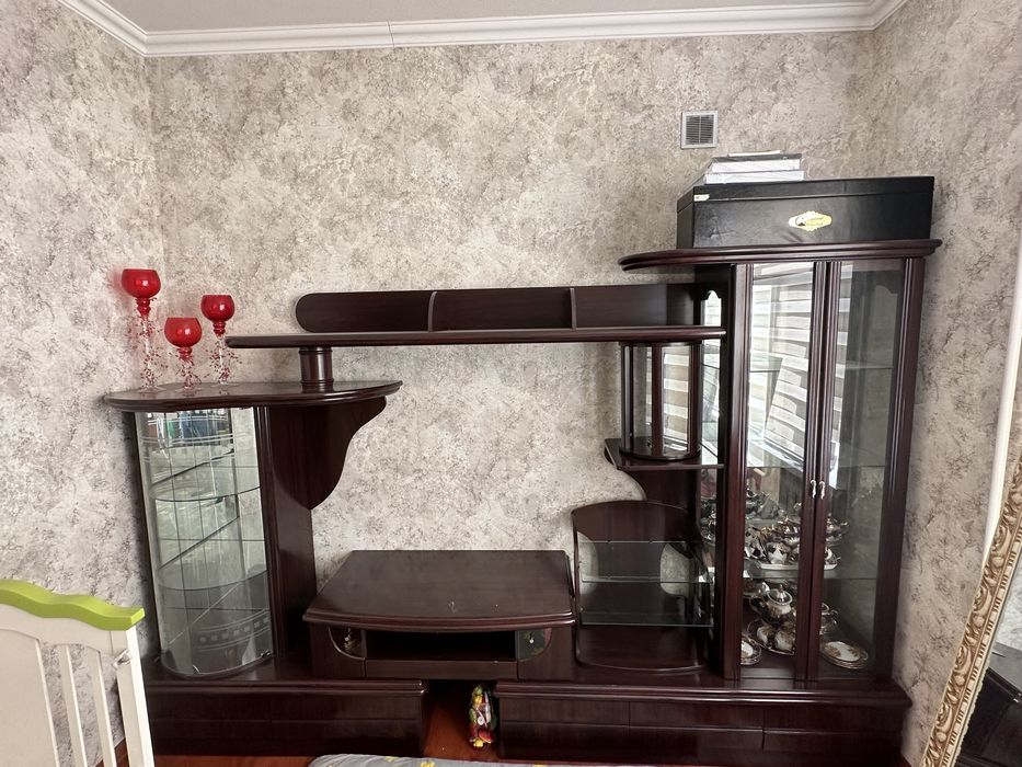 Xitoy mebel sotiladi srocchno