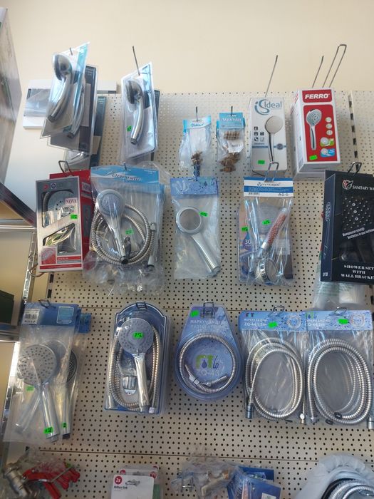 Душ слушалки, душ комплекти,шлангове,канелки.