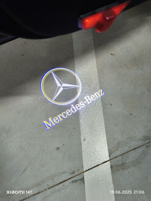 Проектор на лого за mercedes benz
