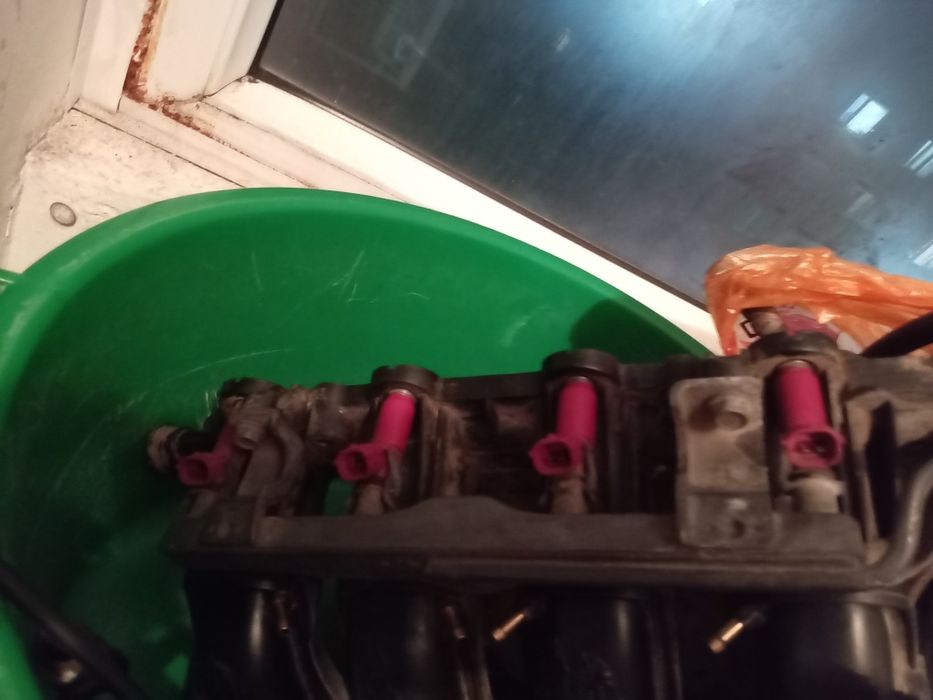 Продам запчасти на мазда 3 бк 1.6