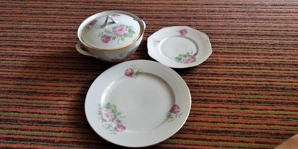 Продам столовый набор