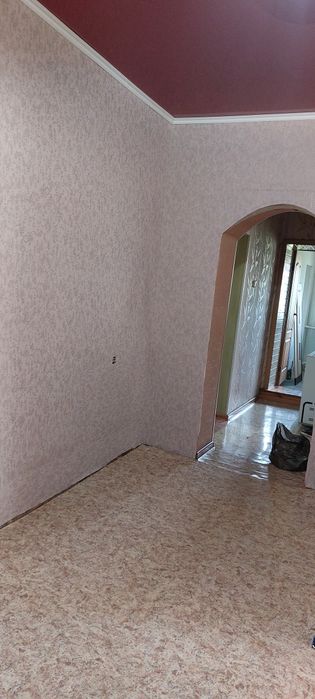 Клею ОБОИ. Галтели.