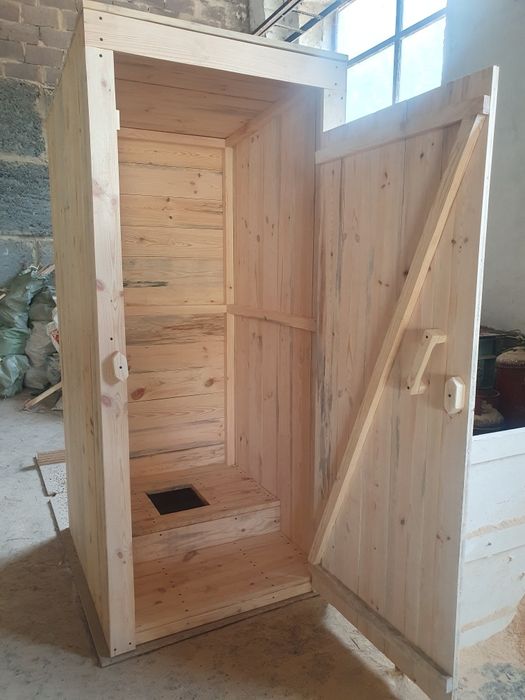 Туалет уличный  .