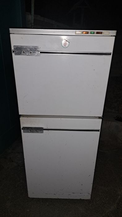 Продам холодильник.