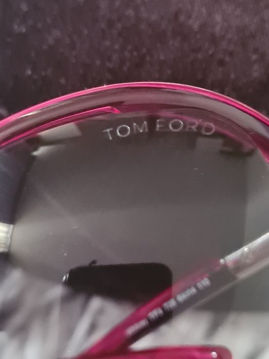 Folding Tom Ford Whitney