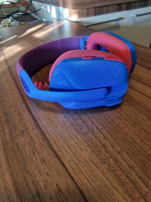 Logitech G435 bluethoot,casti gaming,muzica ,pret minim