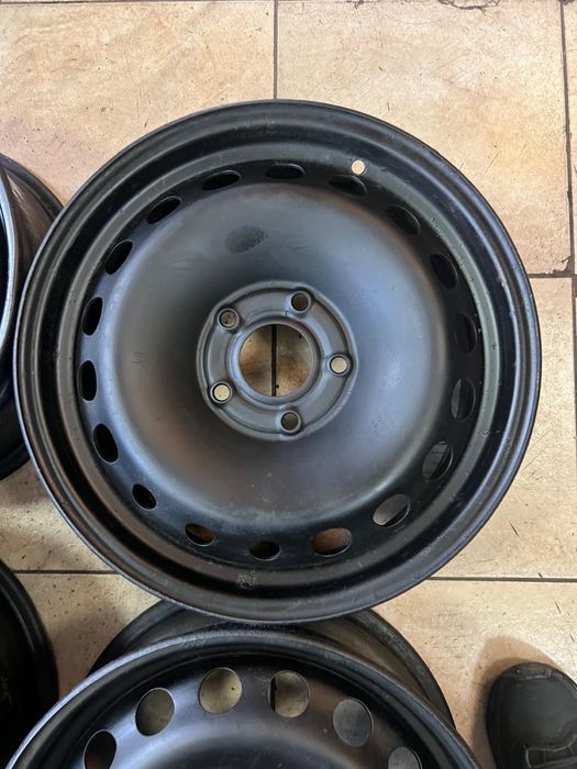 Jante renault megane 3 - 5x114,3 r15- originale -100 lei buc